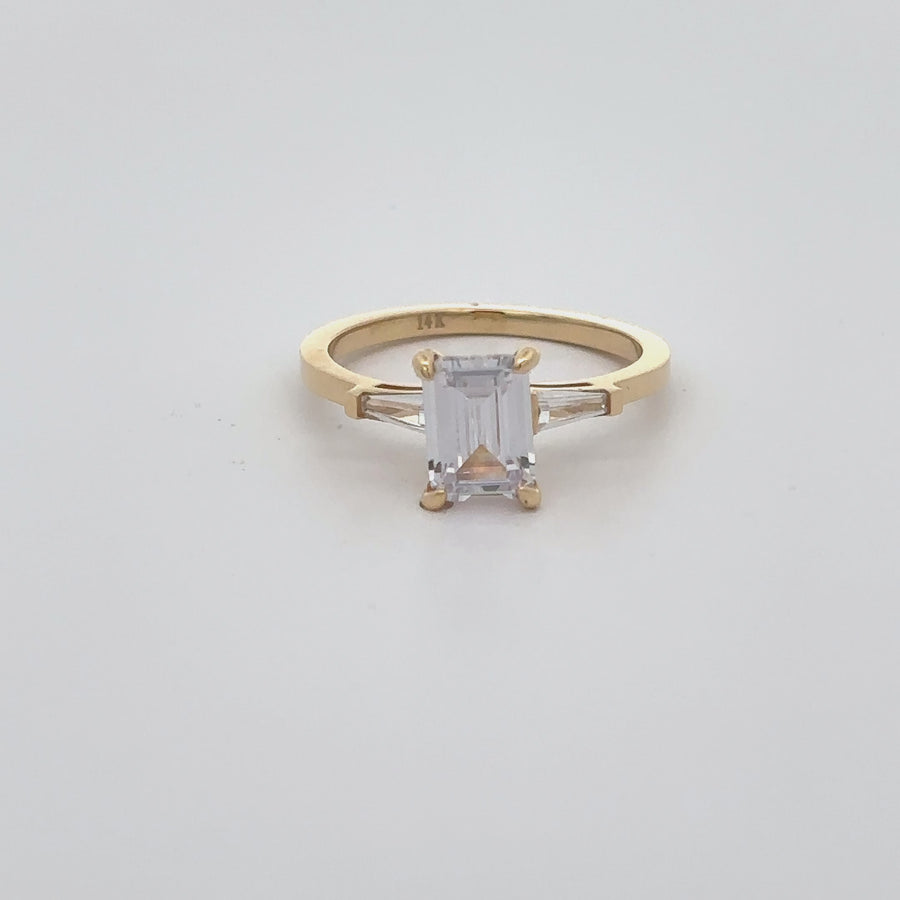 14k Gold Ring with Center CZ, Size 4